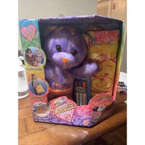 DOODLE BEAR WILD COLORS 2006 NEW INCLUDES STYLING MAT AND TOTE RARE HTF